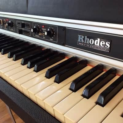 Original vintage Fender Rhodes suitcase 73 mkII 1981 Black electric piano image 5