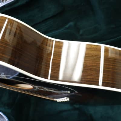 Martin 000-28 Sunburst Mint Condition w/original case image 15