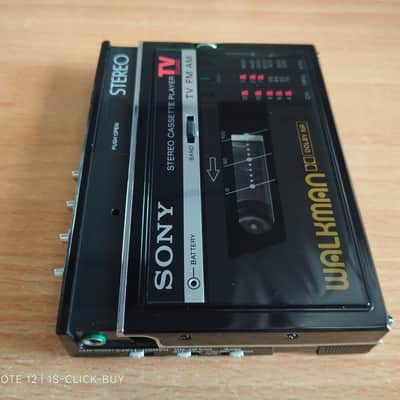 Sony WM F30 1984 - Sony Walkman radio Cassette player WM F30 black working image 8