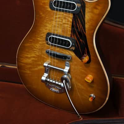 Powers Electric A-Type Select Flame in Wild Honey Burst image 10