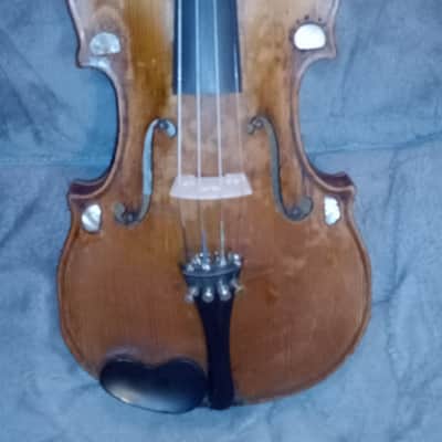 Fine Old Violin Master image 2