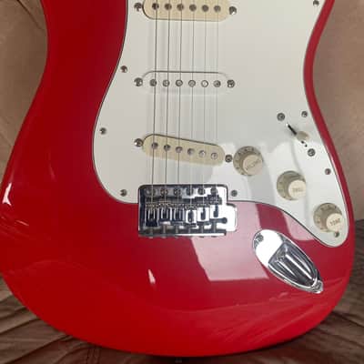 Fender Standard Stratocaster with Vintage Tremolo, Maple Fretboard 1991 - 1997 - Crimson Red Metallic image 10