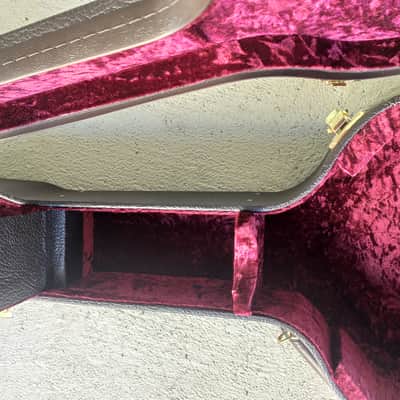 Taylor Deluxe Hardshell Grand Auditorium Case image 5