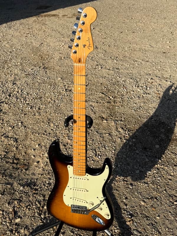 Fender American Deluxe Stratocaster 2006 image 1