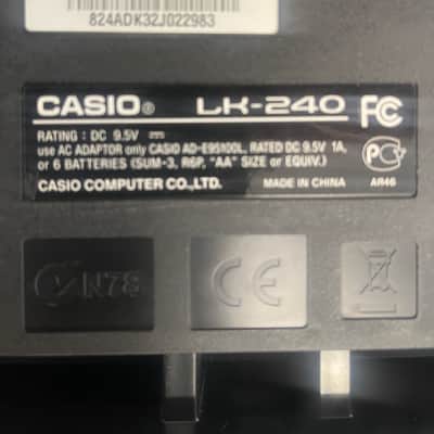 Casio LK-240 61-Key Key-Lighting Keyboard 2010s - Silver / Black