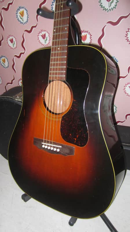 1980 Guild D-25 Flattop Acoustic - Sunburst w/ Case image 1