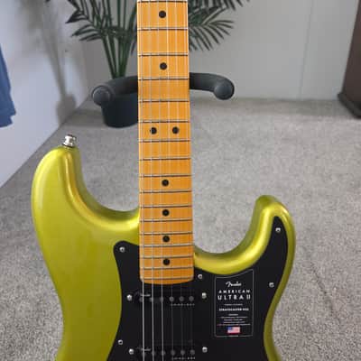 Fender American Ultra II Stratocaster HSS with Maple Fretboard 2024 - Present - Solar Flare image 7