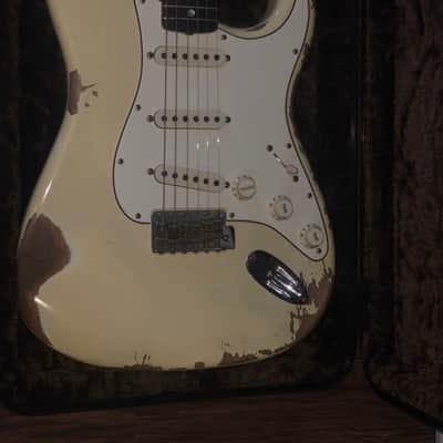 Fender Stratocaster custom shop 1967 reissue heavy relic vintage aged white image 2