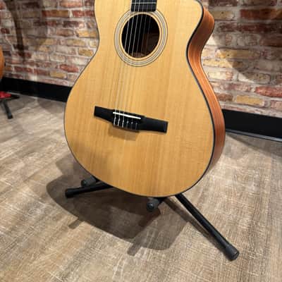 Taylor 112CE-N image 2