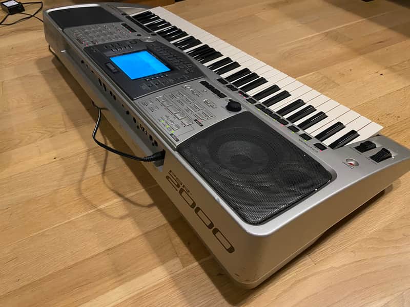 Yamaha PSR 2000 Silver Keyboard Synthesizer | Reverb