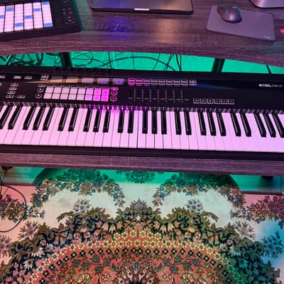 Novation 61 SL MKIII MIDI Controller