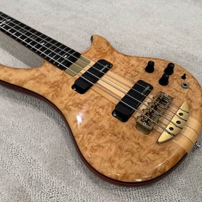 Alembic Essence 2004 - Natural image 3