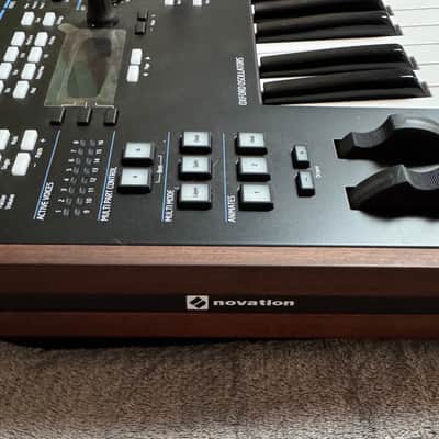 Novation Summit 61-Key 16-Voice Polyphonic Synthesizer Excellent image 14