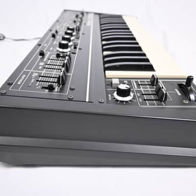 Roland SH-2 *Near mint with hard case & serviced* image 15