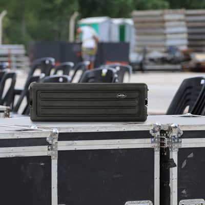 SKB Shallow Rack 3U - Roto-Molded for Durability & Impact Resistance, Waterproof & Stackable Design, with Twist Latches & Rubber Feet - Ideal for Secure Equipment Storage & Transport, Black image 5