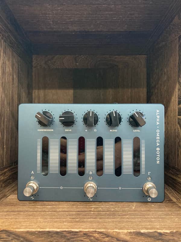 Darkglass Electronics Alpha Omega Photon Distortion 2021 - Present - Grey image 1