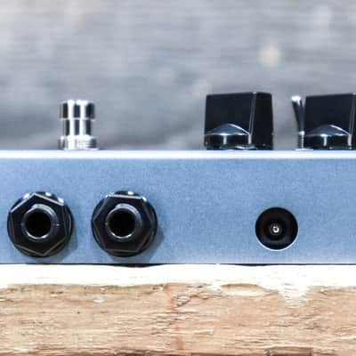 Darkglass Electronics Alpha Omega Dual Bass Preamp/Overdrive Effect Pedal image 5