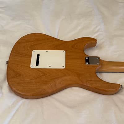 Carvin Bolt SSS Tremolo  - Custom Shop Strat Killer - Made in USA - Natural Alder - Free Pro Setup image 8