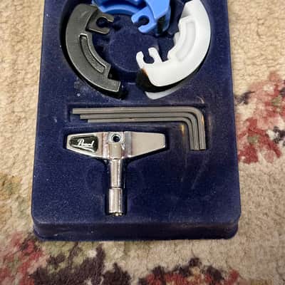 Pearl Eliminator Bass Drum Pedal Replaceable Cams & Drum Key Set image 2