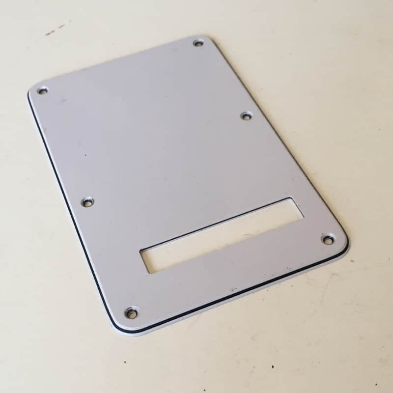 ? Fender Strat Tremolo cover back plate 3 ply white