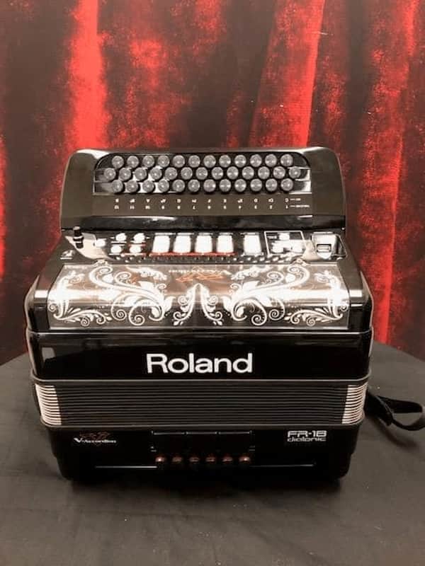 Roland FR18 image 1