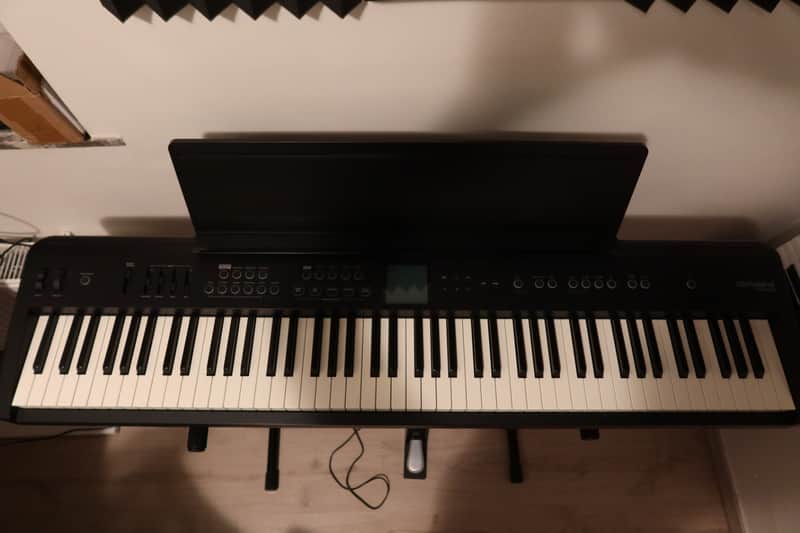 Roland FP-E50 88-Key Digital Piano 2024 - Present - Black image 1