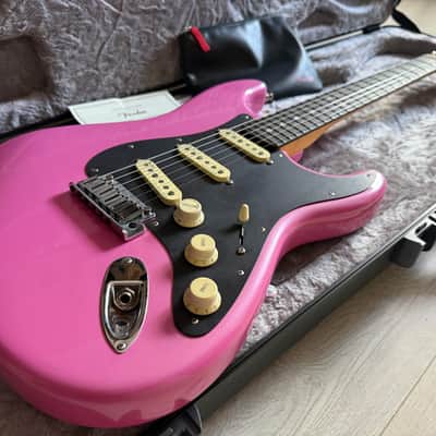 Fender American Ultra Stratocaster Bubble gum limited edition last in EU image 1