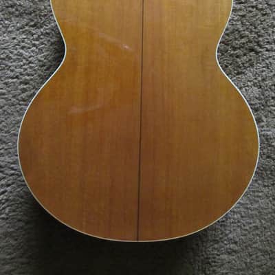Alvarez 5072 Acoustic Artist Jumbo Natural Guitar with Gig Bag image 8