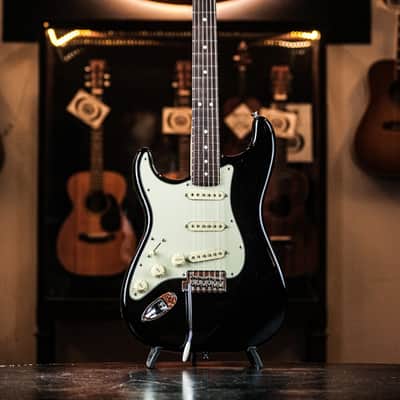 2019 Fender American Professional Stratocaster Left-Hand black image 2