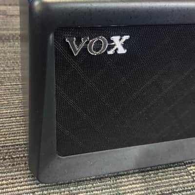 Vox VX15-GT 15-watt Digital Modeling Combo Amp image 3