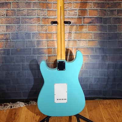 Fender 2000 American Deluxe Stratocaster Rosewood Fretboard Repainted Seafoam Green w/ OHSC, Locking Tuners & Changed Pickups image 3