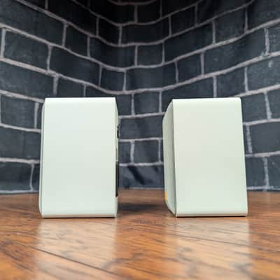 Optimus PRO‑X44AV Bookshelf Speakers – Shielded, 2‑Way, High‑Output Home Audio Pair image 3