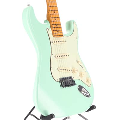 Fender Certified Pre-Owned Limited Edition American Ultra Luxe Vintage '60s Stratocaster®, Surf Green (T5) (00887) image 3