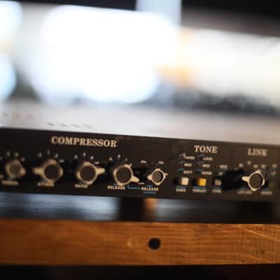API API 2500 Stereo Bus Compressor 2000 - 2019 - Black image 6