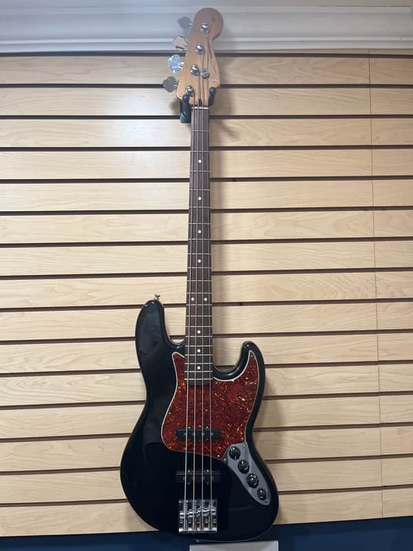 Fender Deluxe Active Jazz Bass
