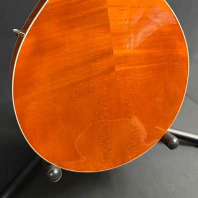 Kentucky KM-252 Artist Deluxe A-Style Mandolin Transparent Amber w/ Gig Bag image 11