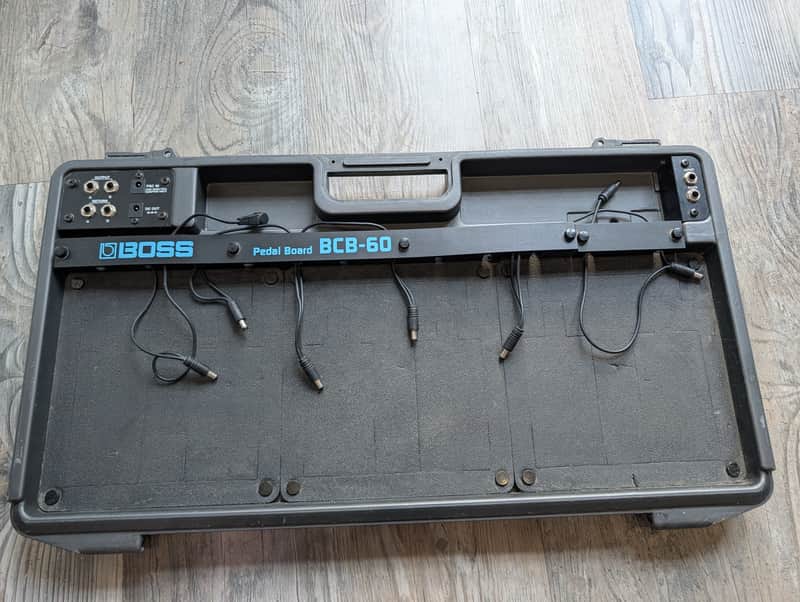 Save $38.93 on Boss Pedalboard! Get this top-notch carrying case for just $48.99