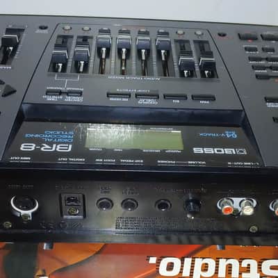 Boss BR-8 8 Track Digital Recording Studio with Case 62 Zip Disks more image 4