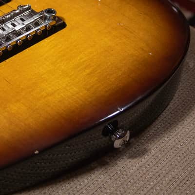 Suhr Modern Antique 2 Tone Tobacco Burst Guitar - GG Spec image 5
