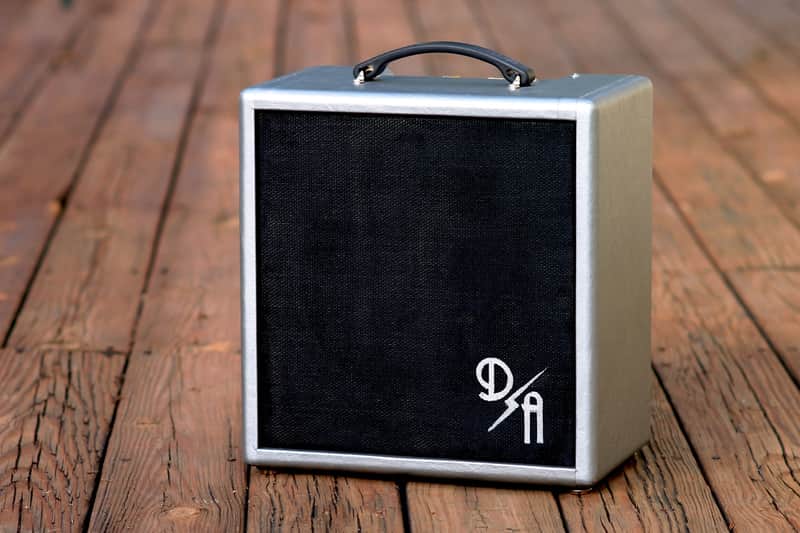 Deluxe Amplification Ricky Rocket image 1