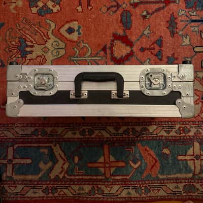 Maple Rock Custom Shop Pedalboard Flight Case Maple Rock Custom Shop Pedalboard Flight Case 2025 - Black image 2