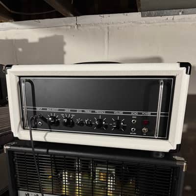 Hilbish Matamp GT120 Clone with Mercury Magnetics - White image 1