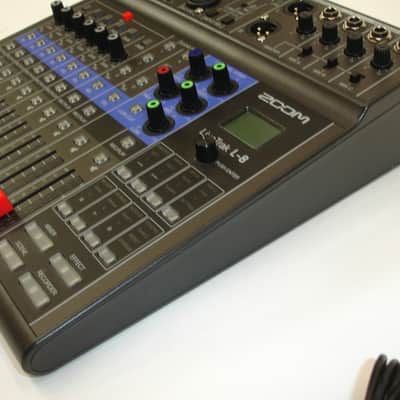 Zoom L-8 LiveTrak 8-channel Digital Mixer / Recorder image 5