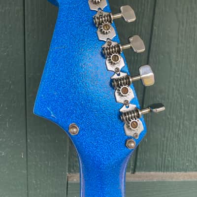 Fujigen Gakki  Blue sparkle Jazzmaster copy image 10