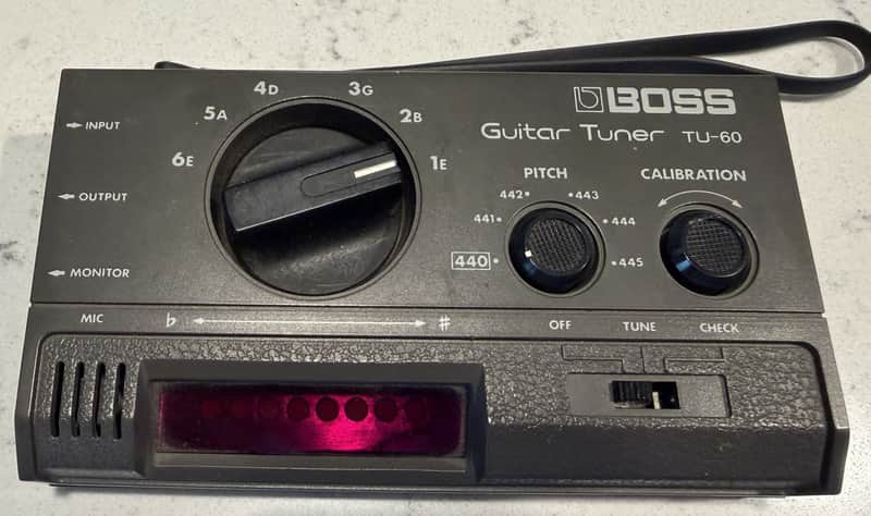 Boss TU-60 Guitar Tuner