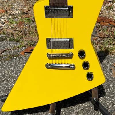 2003 Gibson Limited Edition X-Plorer Yellow Sparkle W/OHSC Explorer Mini Humbuckers image 3