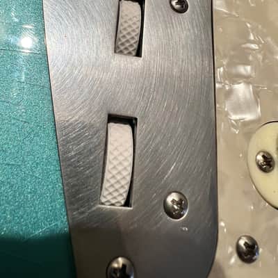 White roller wheels for Jaguar/Jazzmaster image 3