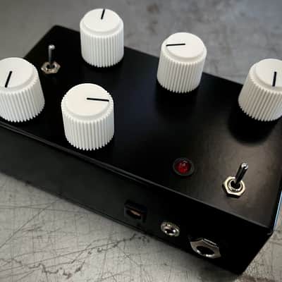 Minimal Drone (Rucci Handmade Synthesizer) image 2