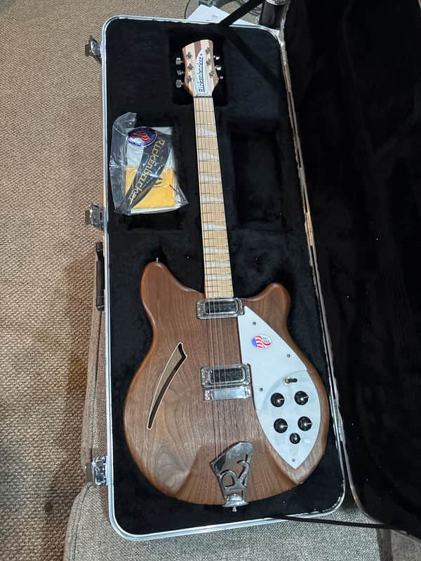 Rickenbacker 360w 2025 - Walnut image 1