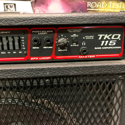 Peavey TKO 115 Bass Guitar Amplifier image 2
